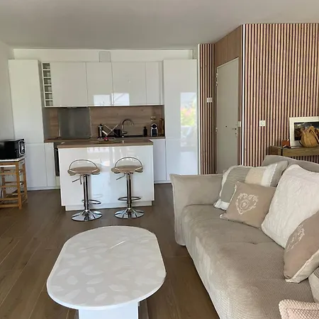 T2 Cannes - Calme -piscine - Proche Commodites Апартаменты Мандельё-ла-Напуль